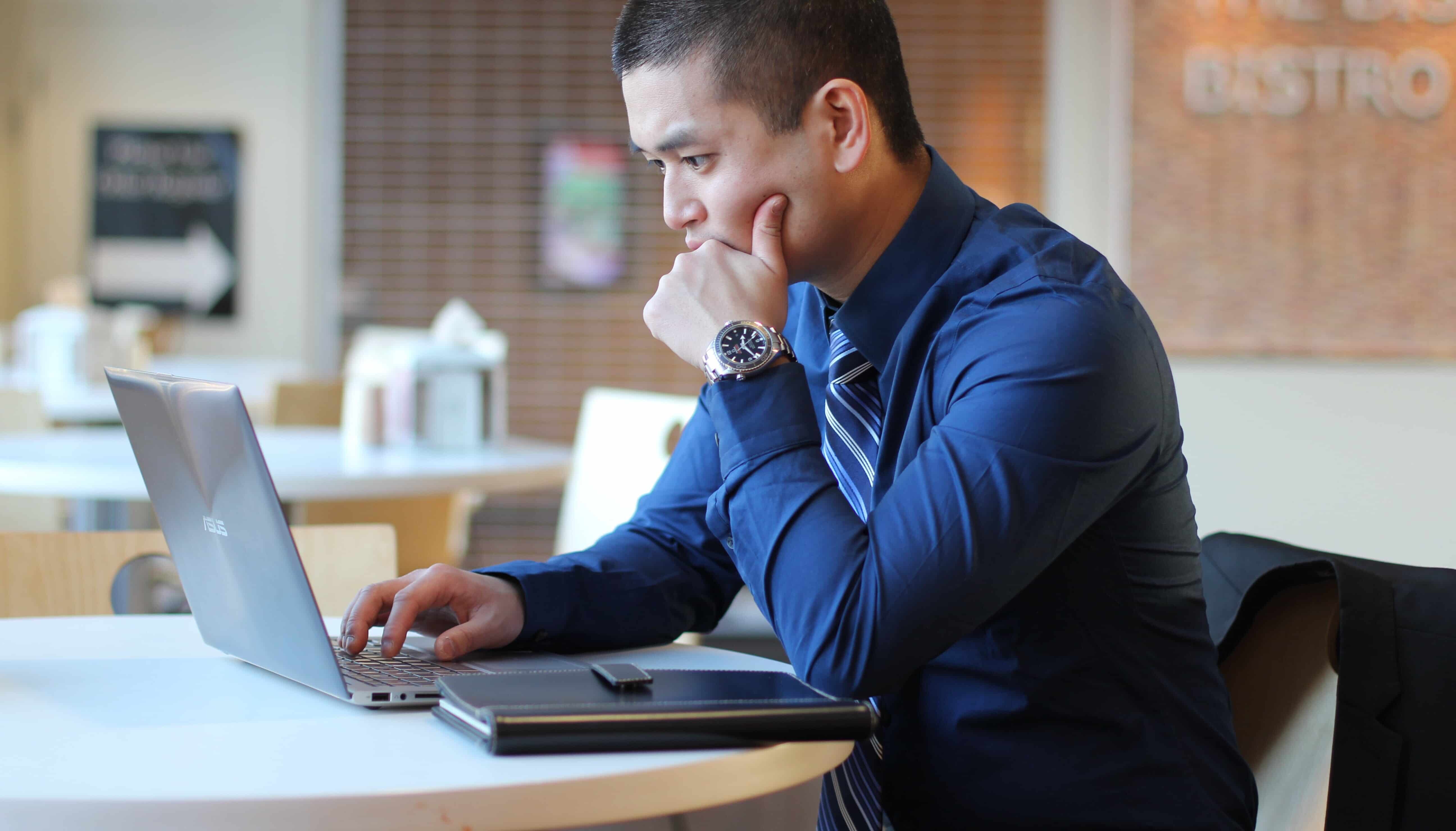 How to Deal with Migraine at Work