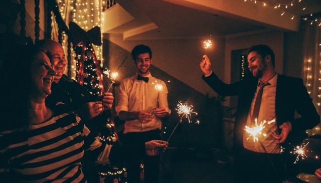 How to Navigate the Holidays with Migraine 